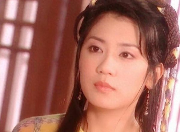 扬帆优配 4位演员颜值谜之现象：当绿叶惊艳全场，演主角却黯淡无光为何？